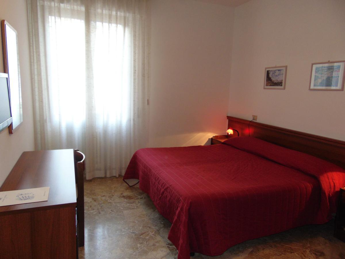 Albergo Rossana Chianciano Terme Exterior foto