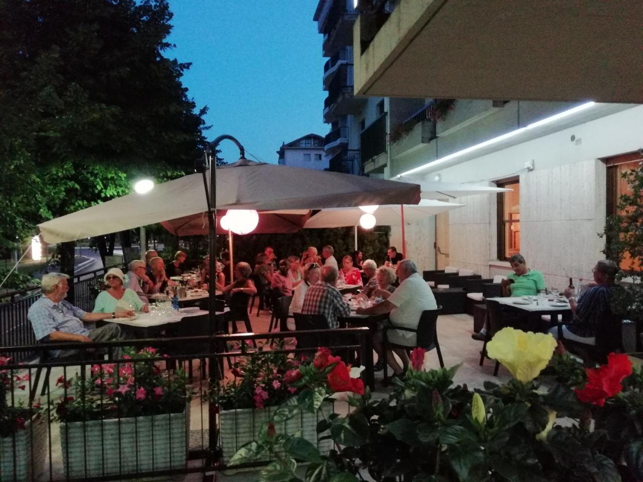 Albergo Rossana Chianciano Terme Exterior foto